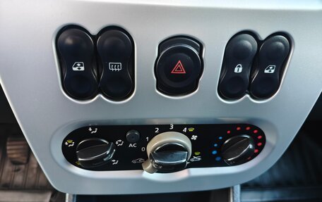 Renault Logan I, 2012 год, 650 000 рублей, 17 фотография