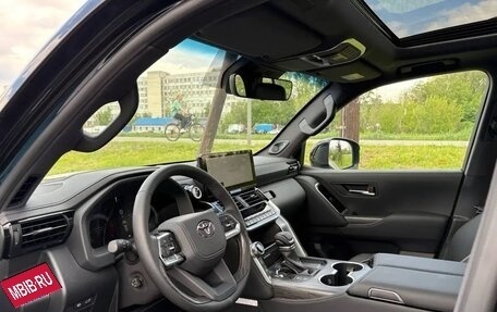 Toyota Land Cruiser, 2026 год, 15 200 000 рублей, 24 фотография
