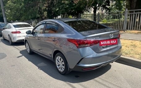 Hyundai Solaris II рестайлинг, 2020 год, 1 800 000 рублей, 2 фотография