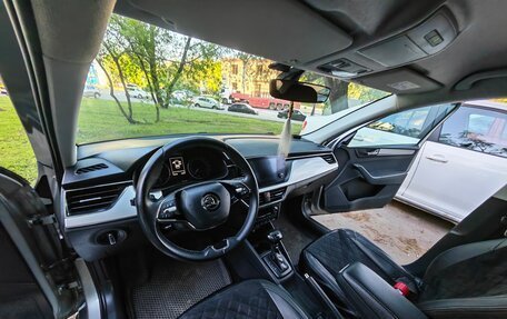 Skoda Rapid II, 2022 год, 1 990 000 рублей, 10 фотография