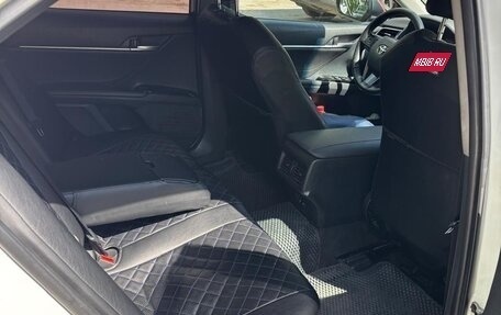 Toyota Camry, 2020 год, 1 800 000 рублей, 4 фотография