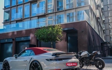 Porsche 911, 2023 год, 36 400 000 рублей, 39 фотография