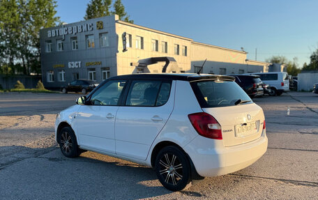 Skoda Fabia II, 2013 год, 560 000 рублей, 4 фотография