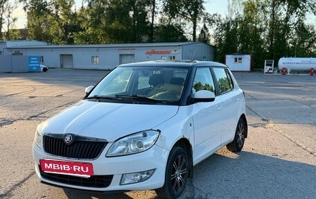 Skoda Fabia II, 2013 год, 560 000 рублей, 2 фотография