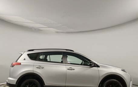 Toyota RAV4, 2018 год, 2 415 000 рублей, 4 фотография