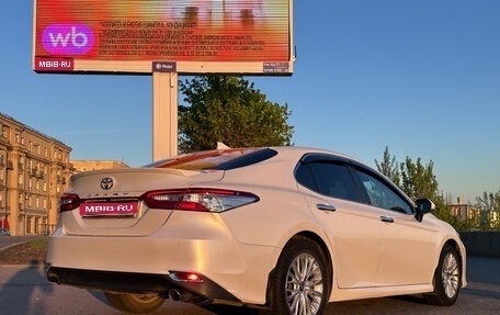 Toyota Camry, 2018 год, 3 300 000 рублей, 1 фотография