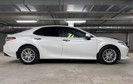 Toyota Camry, 2018 год, 3 300 000 рублей, 5 фотография