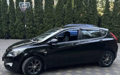 Hyundai Solaris II рестайлинг, 2015 год, 710 000 рублей, 3 фотография
