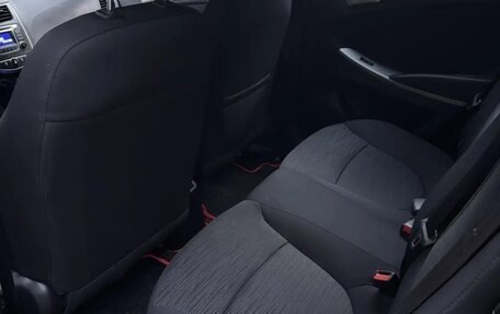 Hyundai Solaris II рестайлинг, 2015 год, 710 000 рублей, 15 фотография