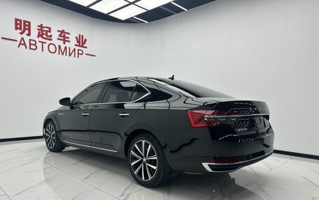 Skoda Superb III рестайлинг, 2023 год, 2 150 000 рублей, 5 фотография