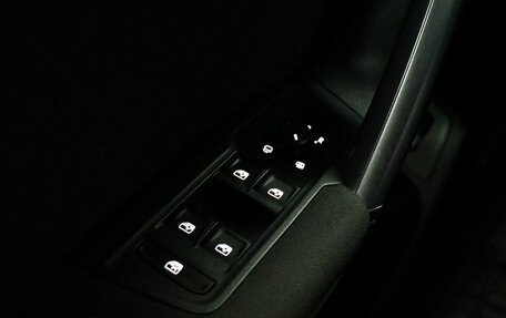 Volkswagen Tiguan II, 2020 год, 2 549 000 рублей, 21 фотография