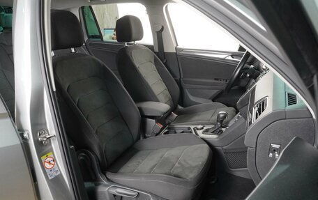 Volkswagen Tiguan II, 2018 год, 2 469 000 рублей, 8 фотография