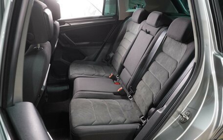 Volkswagen Tiguan II, 2018 год, 2 469 000 рублей, 9 фотография