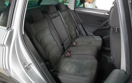 Volkswagen Tiguan II, 2018 год, 2 469 000 рублей, 7 фотография