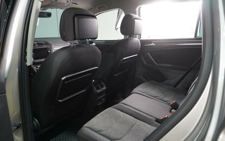 Volkswagen Tiguan II, 2018 год, 2 469 000 рублей, 11 фотография