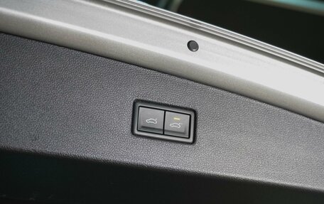 Volkswagen Tiguan II, 2018 год, 2 469 000 рублей, 26 фотография