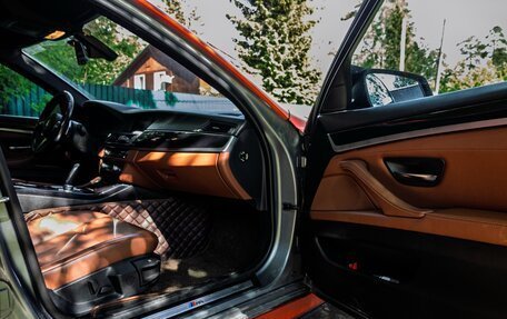 BMW 5 серия, 2010 год, 2 300 000 рублей, 22 фотография
