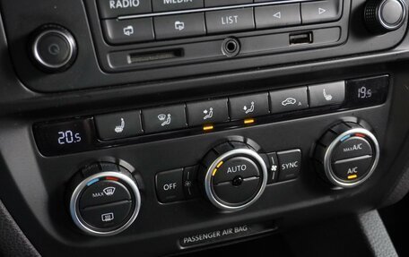 Volkswagen Jetta VI, 2014 год, 1 219 000 рублей, 15 фотография