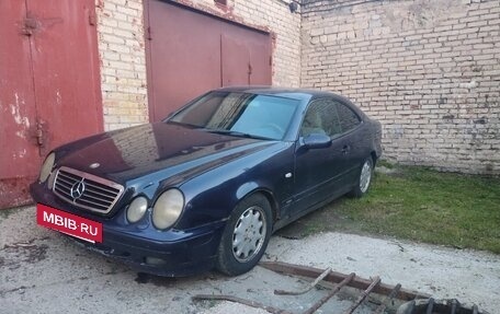 Mercedes-Benz CLK-Класс, 1997 год, 400 000 рублей, 2 фотография