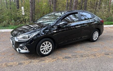 Hyundai Solaris II рестайлинг, 2018 год, 1 100 000 рублей, 2 фотография
