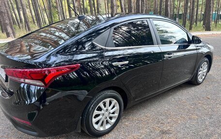 Hyundai Solaris II рестайлинг, 2018 год, 1 100 000 рублей, 8 фотография
