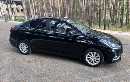 Hyundai Solaris II рестайлинг, 2018 год, 1 100 000 рублей, 9 фотография