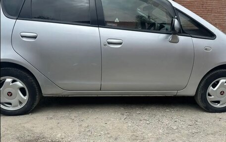 Mitsubishi Colt VI рестайлинг, 2004 год, 330 000 рублей, 8 фотография