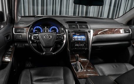 Toyota Camry, 2016 год, 2 199 000 рублей, 6 фотография