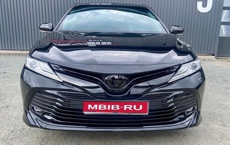 Toyota Camry, 2019 год, 2 860 000 рублей, 1 фотография