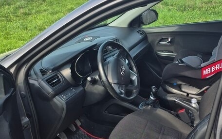 KIA Rio III рестайлинг, 2013 год, 820 000 рублей, 7 фотография