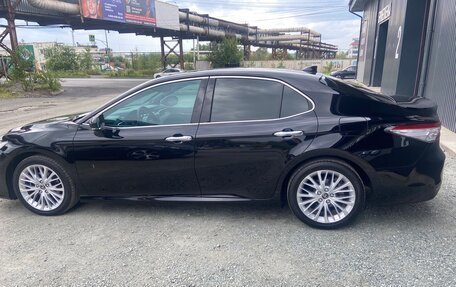 Toyota Camry, 2019 год, 2 860 000 рублей, 8 фотография