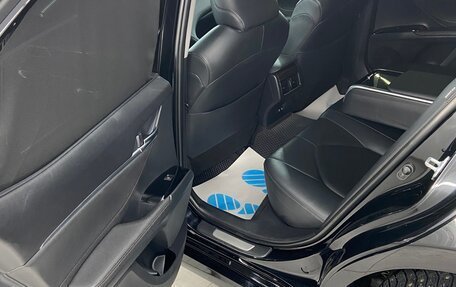Toyota Camry, 2019 год, 2 860 000 рублей, 22 фотография