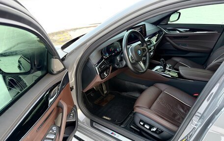 BMW 5 серия, 2022 год, 5 950 000 рублей, 10 фотография