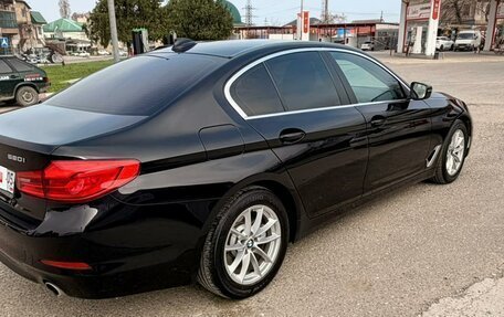BMW 5 серия, 2019 год, 2 390 000 рублей, 3 фотография