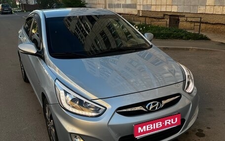 Hyundai Solaris II рестайлинг, 2014 год, 1 120 000 рублей, 1 фотография