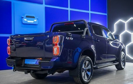 Isuzu D-Max, 2024 год, 3 840 000 рублей, 24 фотография