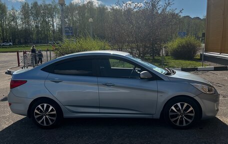 Hyundai Solaris II рестайлинг, 2014 год, 1 120 000 рублей, 4 фотография