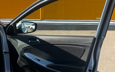 Hyundai Solaris II рестайлинг, 2014 год, 1 120 000 рублей, 5 фотография