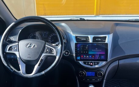 Hyundai Solaris II рестайлинг, 2014 год, 1 120 000 рублей, 9 фотография