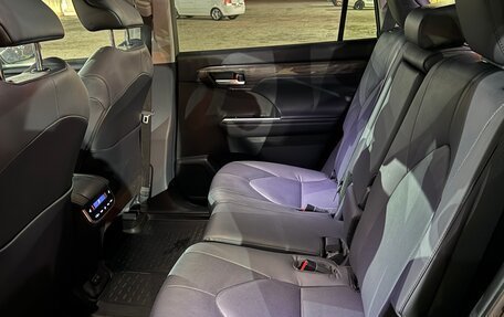 Toyota Highlander, 2025 год, 5 600 000 рублей, 19 фотография