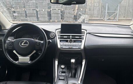 Lexus NX I, 2015 год, 2 800 000 рублей, 10 фотография