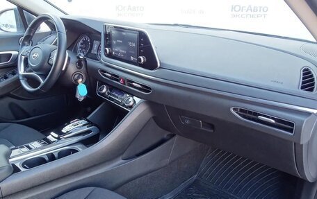 Hyundai Sonata VIII, 2020 год, 2 600 000 рублей, 3 фотография