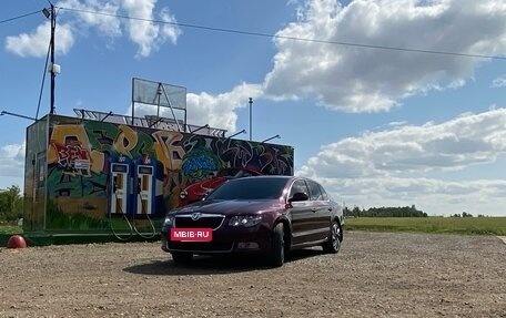 Skoda Superb III рестайлинг, 2009 год, 1 100 000 рублей, 14 фотография
