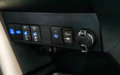 Toyota RAV4, 2013 год, 2 278 000 рублей, 32 фотография
