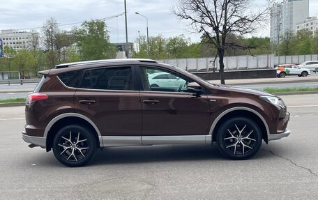 Toyota RAV4, 2017 год, 2 785 000 рублей, 6 фотография