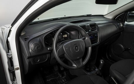Renault Logan II, 2015 год, 600 000 рублей, 10 фотография