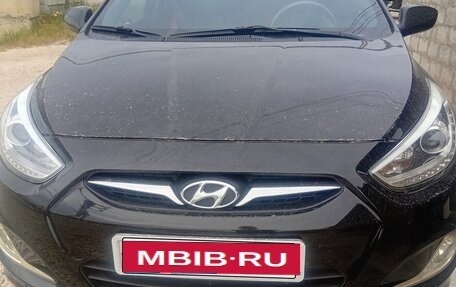 Hyundai Solaris II рестайлинг, 2012 год, 790 000 рублей, 1 фотография