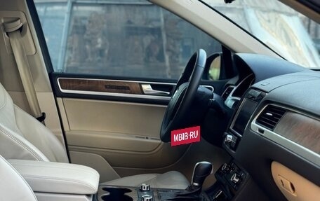 Volkswagen Touareg III, 2011 год, 2 300 000 рублей, 7 фотография