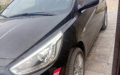 Hyundai Solaris II рестайлинг, 2012 год, 790 000 рублей, 3 фотография