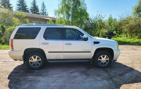 Cadillac Escalade III, 2007 год, 1 330 000 рублей, 3 фотография